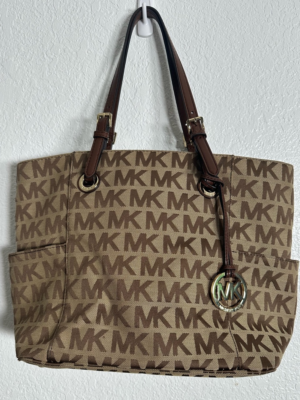 Michael Kors Signature Canvas Tote‎